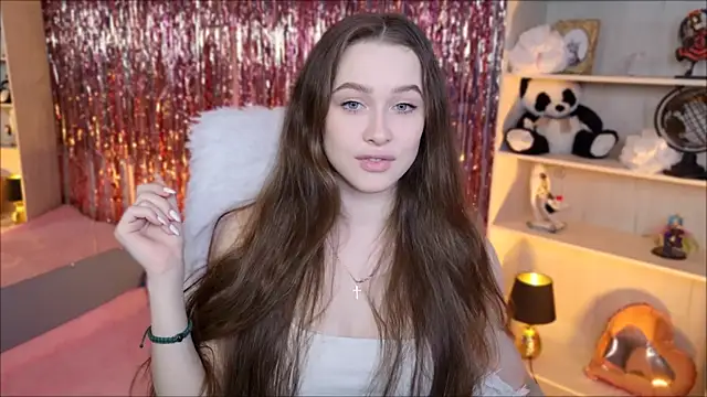 ArielSykes online show from April 16, 2026, 7:03 pm