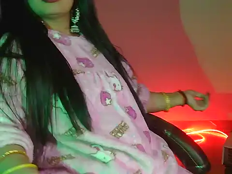 Snapshot of Hot_shaly chatting on November 10, 2025, 5:01 pm Hot shaly online show from November 10, 2025, 5:01 pm