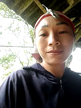 lucybaby00 online show from October 15, 2025, 4:34 am