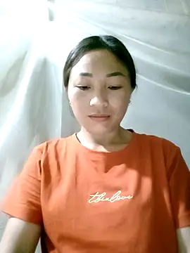 Snapshot of lucybaby00 chatting on March 25, 2026, 10:49 pm lucybaby00 online show from March 25, 2026, 10:49 pm