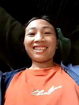 Snapshot of lucybaby00 chatting on April 2, 2026, 5:27 am lucybaby00 online show from April 2, 2026, 5:27 am