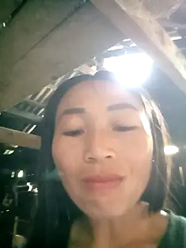 Snapshot of lucybaby00 chatting on April 6, 2026, 4:10 am lucybaby00 online show from April 6, 2026, 4:10 am