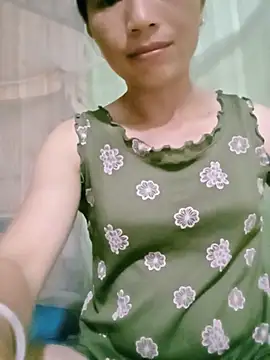 Snapshot of lucybaby00 chatting on July 11, 2026, 11:24 am lucybaby00 online show from July 11, 2026, 11:24 am