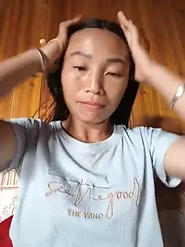 Snapshot of lucybaby00 chatting on July 24, 2026, 10:46 am lucybaby00 online show from July 24, 2026, 10:46 am