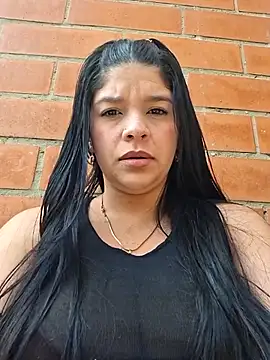 Eiimy pretty online show from October 10, 2025, 7:57 pm