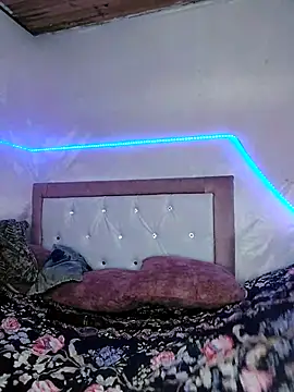 Anahibella online show from February 5, 2026, 6:29 am