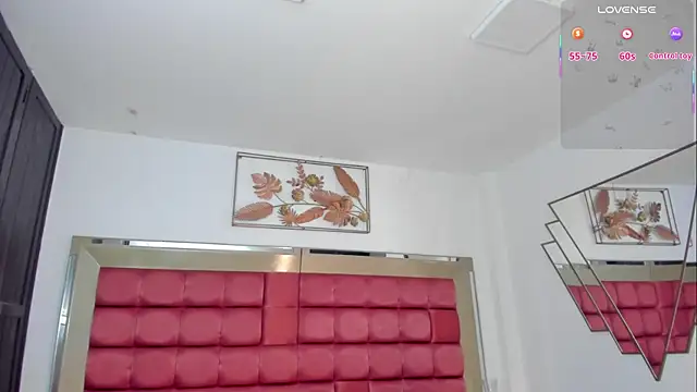 SaraWagner  online show from December 17, 2025, 12:16 am