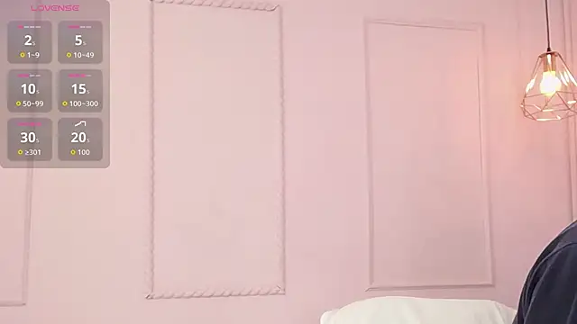 danna7cute online show from October 25, 2025, 8:36 pm