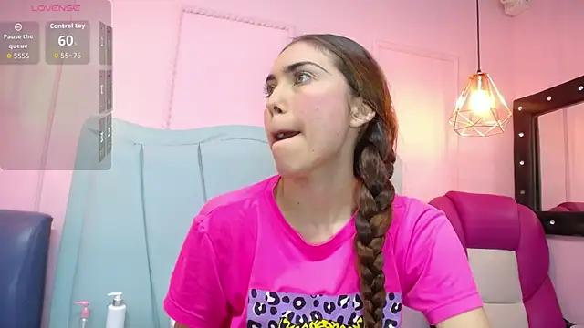 danna7cute online show from February 6, 2026, 9:07 pm