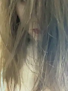 jiajia1060 online show from September 29, 2025, 1:22 am