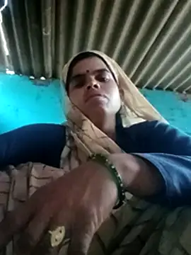 Snapshot of Soniya_pandit chatting on April 12, 2026, 12:26 am Soniya pandit online show from April 12, 2026, 12:26 am