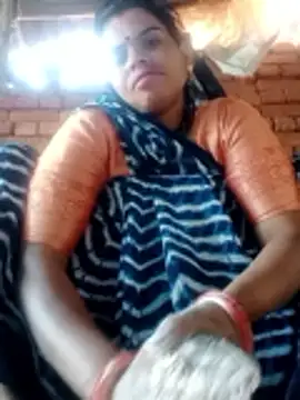 Snapshot of Soniya_pandit chatting on April 24, 2026, 2:03 am Soniya pandit online show from April 24, 2026, 2:03 am