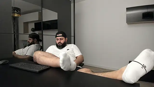 DravenPeak online show from December 20, 2025, 12:29 am