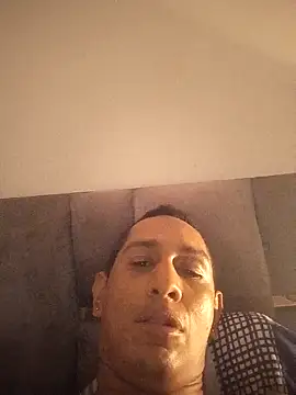 Jota Alejand online show from February 19, 2026, 5:36 am