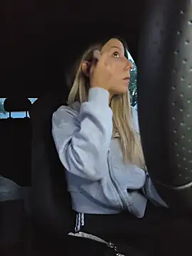 PetiteSecrets online show from November 14, 2025, 5:00 pm