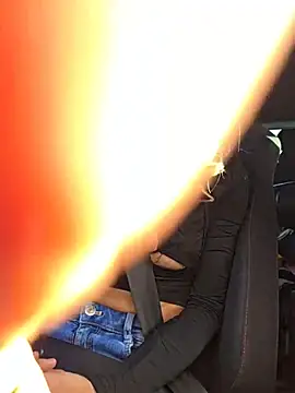 PetiteSecrets online show from December 5, 2025, 1:52 pm