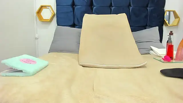 candy big tits18 online show from September 25, 2025, 12:14 am