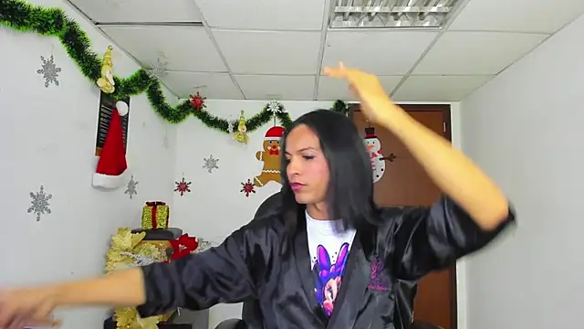 Aisha hotts777 online show from December 23, 2025, 8:01 am