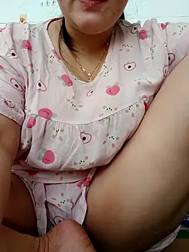  Babyrose  online show from February 16, 2026, 3:02 am