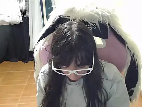 ScarlettShirahoshi online show from January 10, 2026, 9:05 pm