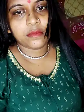 Snapshot of Hot-Show2 chatting on September 15, 2025, 4:07 pm Hot-Show2 online show from September 15, 2025, 4:07 pm