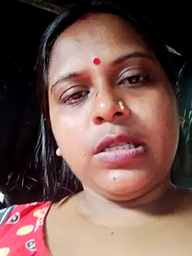 Snapshot of Hot-Show2 chatting on October 2, 2025, 5:25 am Hot-Show2 online show from October 2, 2025, 5:25 am