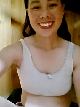 Snapshot of LyyChac chatting on September 10, 2025, 7:52 am LyyChac online show from September 10, 2025, 7:52 am