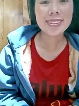 Snapshot of LyyChac chatting on November 29, 2025, 10:02 pm LyyChac online show from November 29, 2025, 10:02 pm