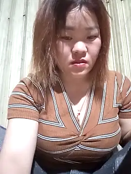 Snapshot of sukabae00 chatting on April 3, 2026, 2:48 pm sukabae00 online show from April 3, 2026, 2:48 pm
