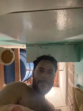 spiderfindom online show from June 18, 2026, 7:29 pm