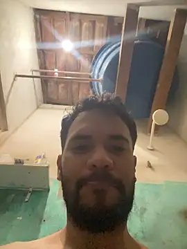 spiderfindom online show from July 30, 2026, 7:35 pm