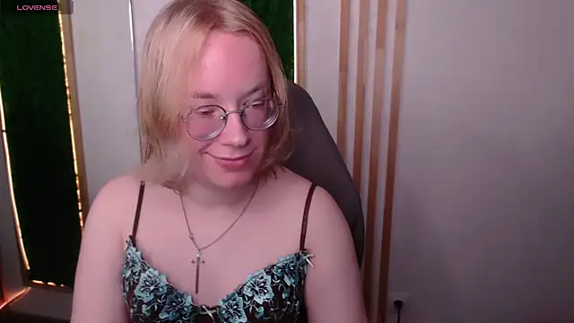Snapshot of Amanda_Butlerr chatting on June 10, 2026, 2:16 pm Amanda Butlerr online show from June 10, 2026, 2:16 pm