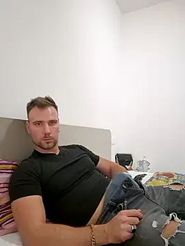 mrlyuis online show from September 16, 2025, 7:26 pm