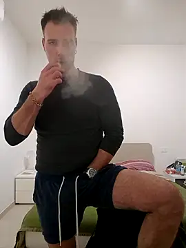 mrlyuis online show from November 27, 2025, 12:56 am