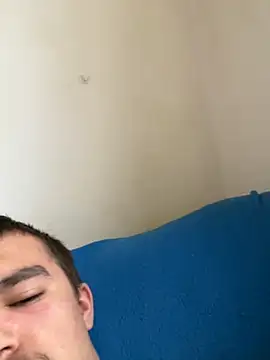 Snapshot of pussyhunter323557 chatting on November 6, 2025, 7:53 am pussyhunter323557 online show from November 6, 2025, 7:53 am