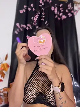 Scarlett05 online show from April 18, 2026, 2:15 am