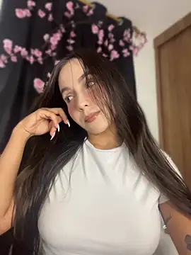Snapshot of Scarlett05 chatting on May 19, 2026, 1:56 am Scarlett05 online show from May 19, 2026, 1:56 am