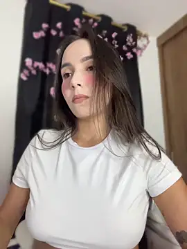 Snapshot of Scarlett05 chatting on May 26, 2026, 2:07 am Scarlett05 online show from May 26, 2026, 2:07 am