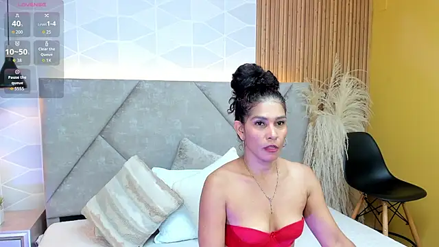 Brunnette Sensation online show from December 17, 2025, 8:15 pm