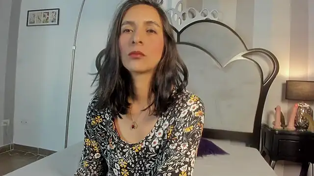 MiaAmore  online show from April 2, 2026, 2:47 pm