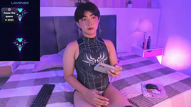 Snapshot of Creamy_Angelo chatting on September 18, 2025, 4:36 am Creamy Angelo online show from September 18, 2025, 4:36 am