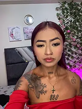 Snapshot of Dirty_isabella18 chatting on April 21, 2026, 12:01 am Dirty isabella18 online show from April 21, 2026, 12:01 am