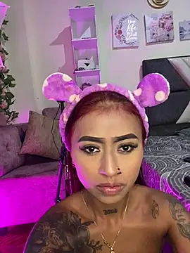 Snapshot of Dirty_isabella18 chatting on May 31, 2026, 10:11 pm Dirty isabella18 online show from May 31, 2026, 10:11 pm