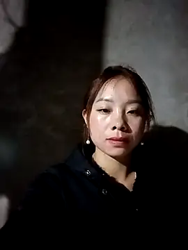 milo123-xx online show from November 12, 2025, 2:28 pm