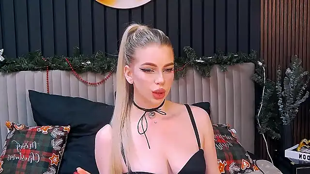 MilanaCeleste online show from January 13, 2026, 11:43 pm