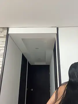 BrendaCrean online show from March 3, 2025, 6:12 pm