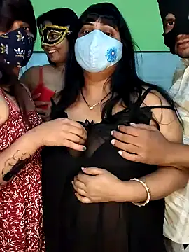 Snapshot of Hot_modal chatting on November 13, 2025, 4:39 pm Hot modal online show from November 13, 2025, 4:39 pm