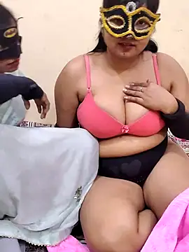 Snapshot of Hot_modal chatting on December 2, 2025, 4:18 am Hot modal online show from December 2, 2025, 4:18 am