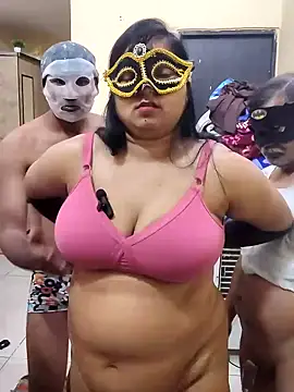 Snapshot of Hot_modal chatting on December 18, 2025, 5:08 pm Hot modal online show from December 18, 2025, 5:08 pm