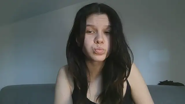 LaVostraDorothy online show from September 12, 2025, 9:53 am